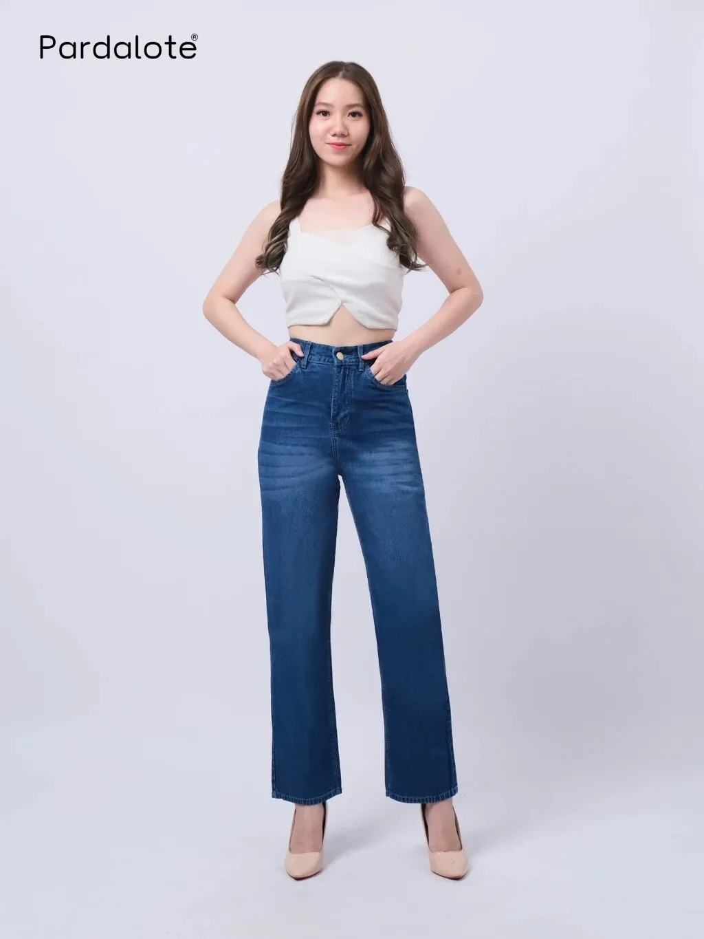 Jeans santai, tetap kece. (Shopee/Pardalote Jeans)