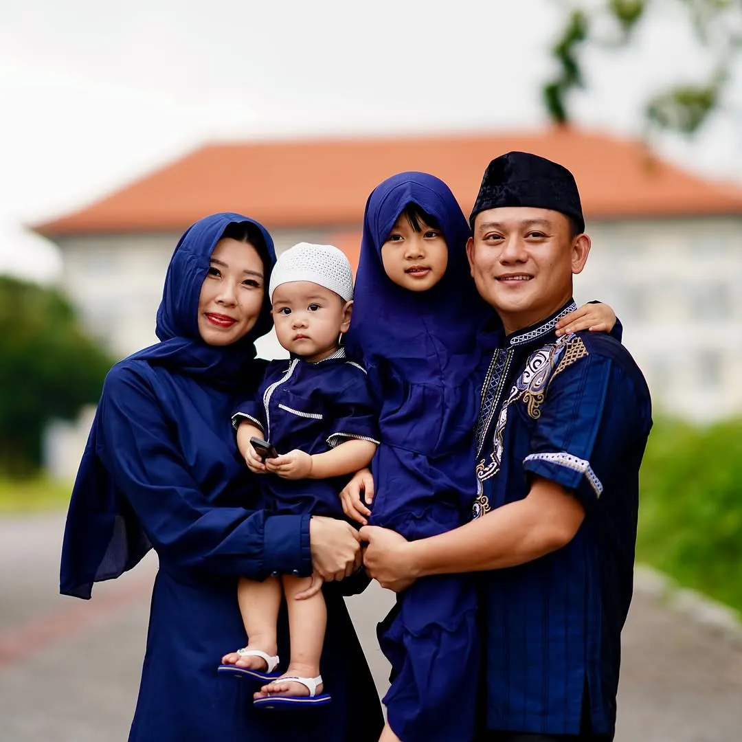 Bobon Santoso: Dulu Istri Konghucu, Nikah Sama Aku Jadi Kristen (credit: instagram/bobonsantoso)