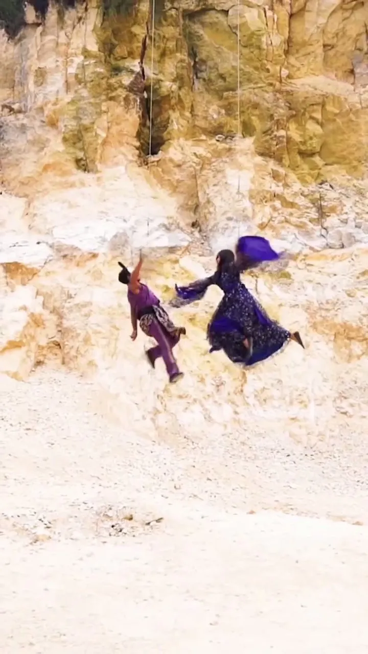 Adegan Penuh Aksi (credit: Instagram.com/comic8revolution/)