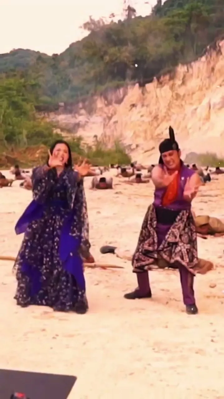 Suasana Syuting yang Seru (credit: Instagram.com/comic8revolution/)