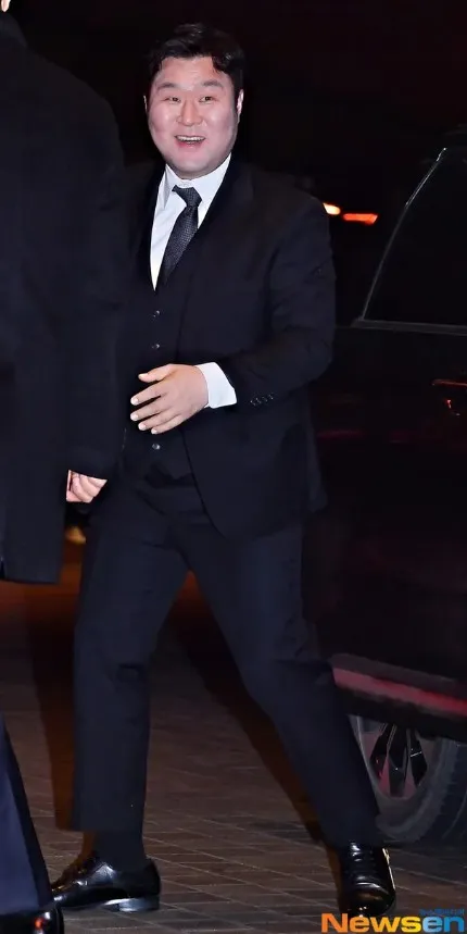 budaya baju kondangan di Korea yang simple/ credit: NEWS EN