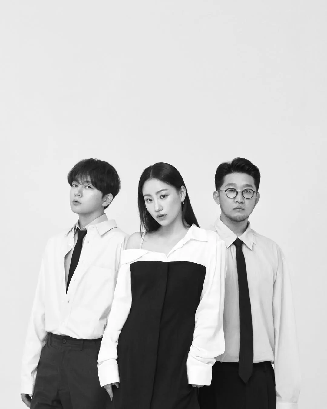 Bae Suzy dan Lee Do Hyun tampil dalam MV Urban Zakapa (credit:instagram.com/urbanzakapa_official)