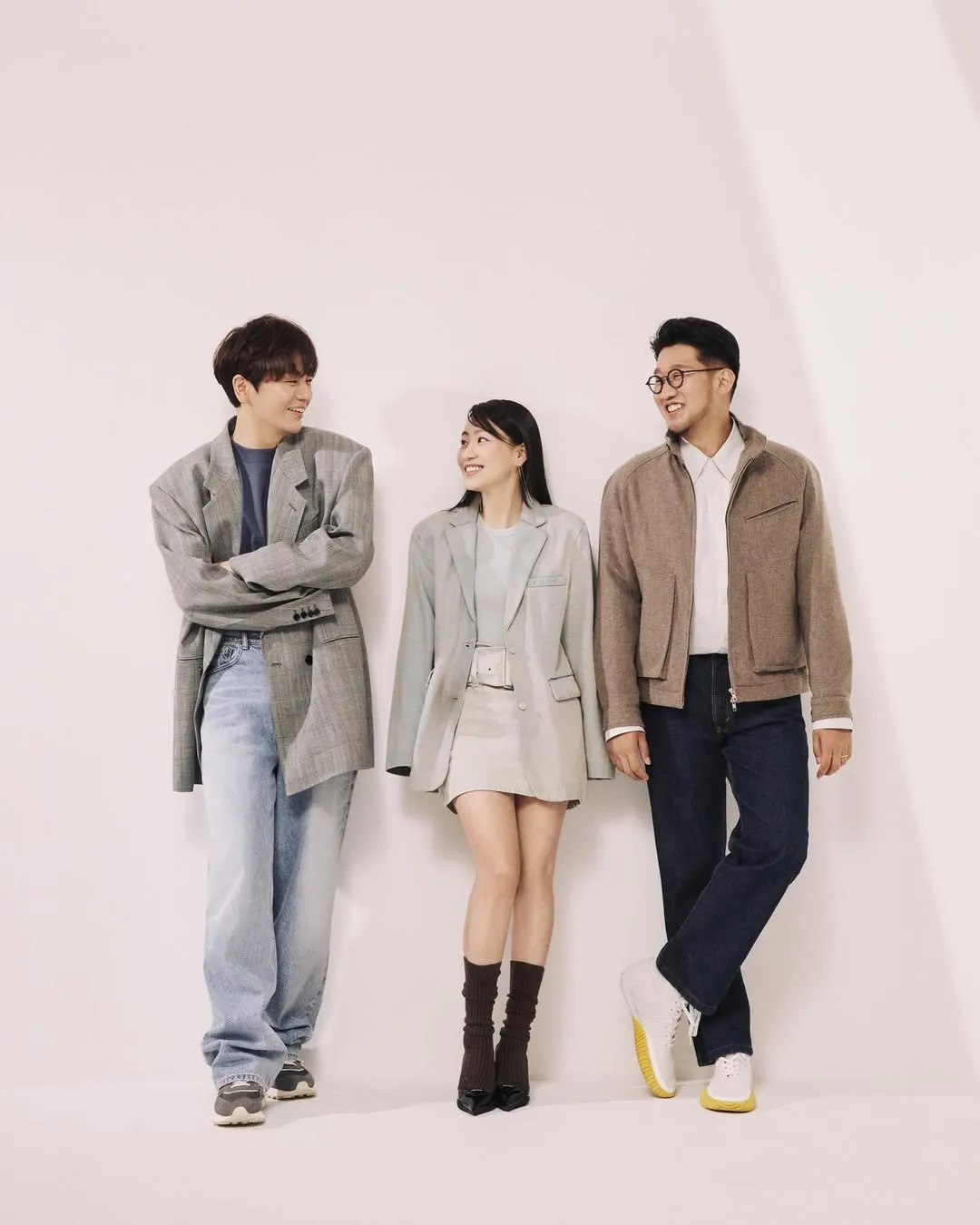 Bae Suzy dan Lee Do Hyun tampil dalam MV Urban Zakapa (credit:instagram.com/urbanzakapa_official)