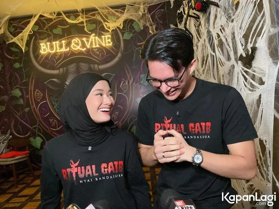 Dinda Hauw dan Rey Mbayang © KapanLagi.com/Fikri Alfi Rosyadi