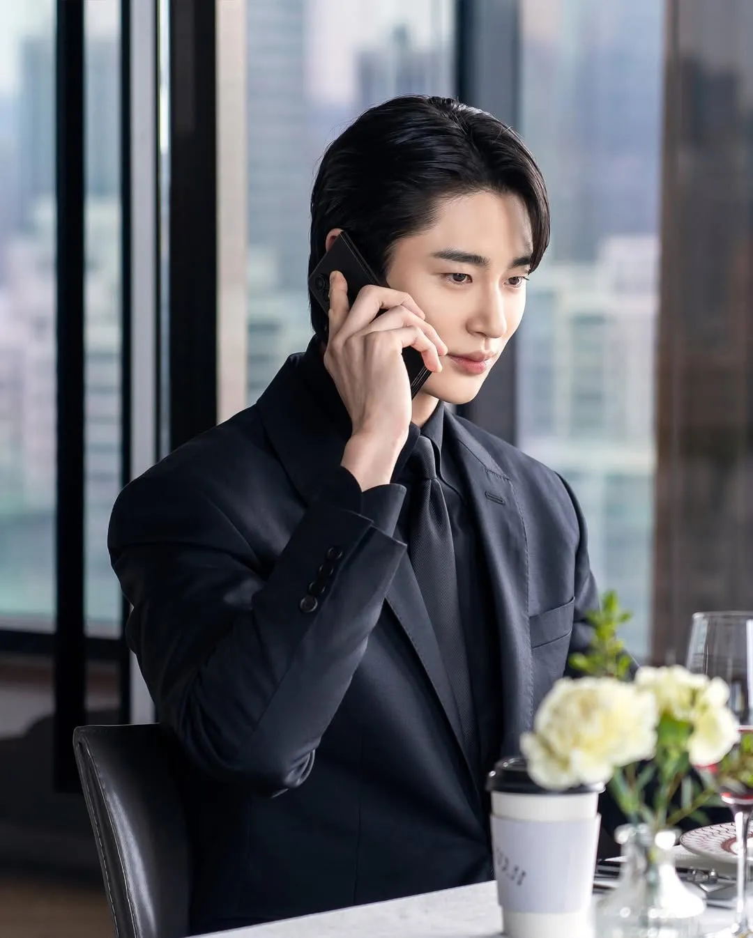 Byun Woo Seok dan Song Hye Kyo jadi aktor paling dinantikan/cr: Instagram @byeonwooseok