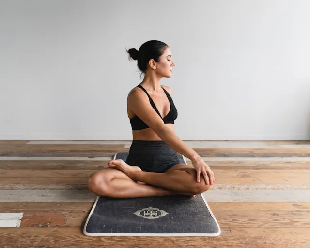 Jenis-jenis Caption Yoga Berdasarkan Tema (c) unsplash.com