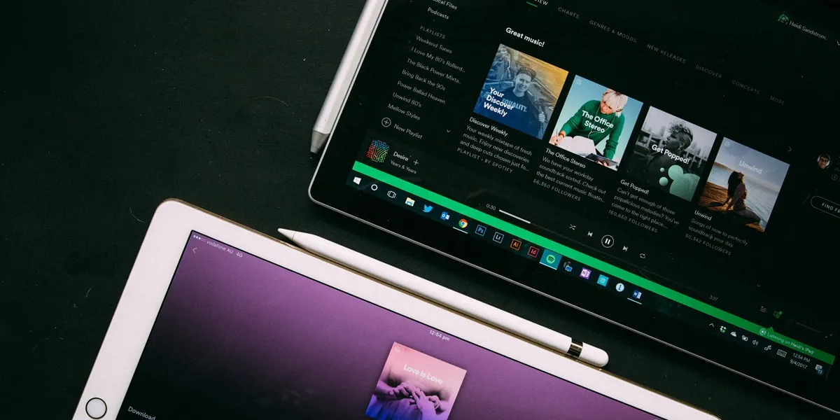 Memutuskan Koneksi Akun Spotify dengan Facebook (credit:unsplash.com/id/@framesbyfin)