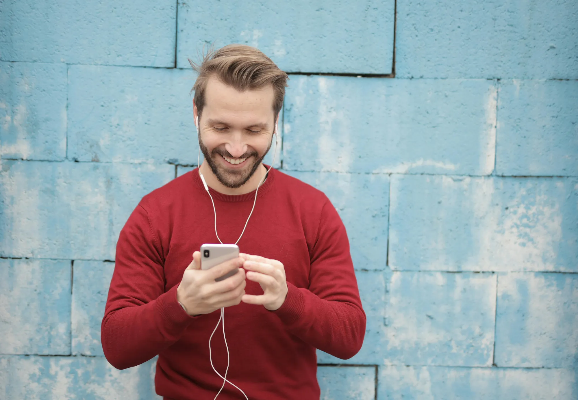 Pengertian Profil Spotify (c) Ilustrasi Pexels/Andrea Piacquadio