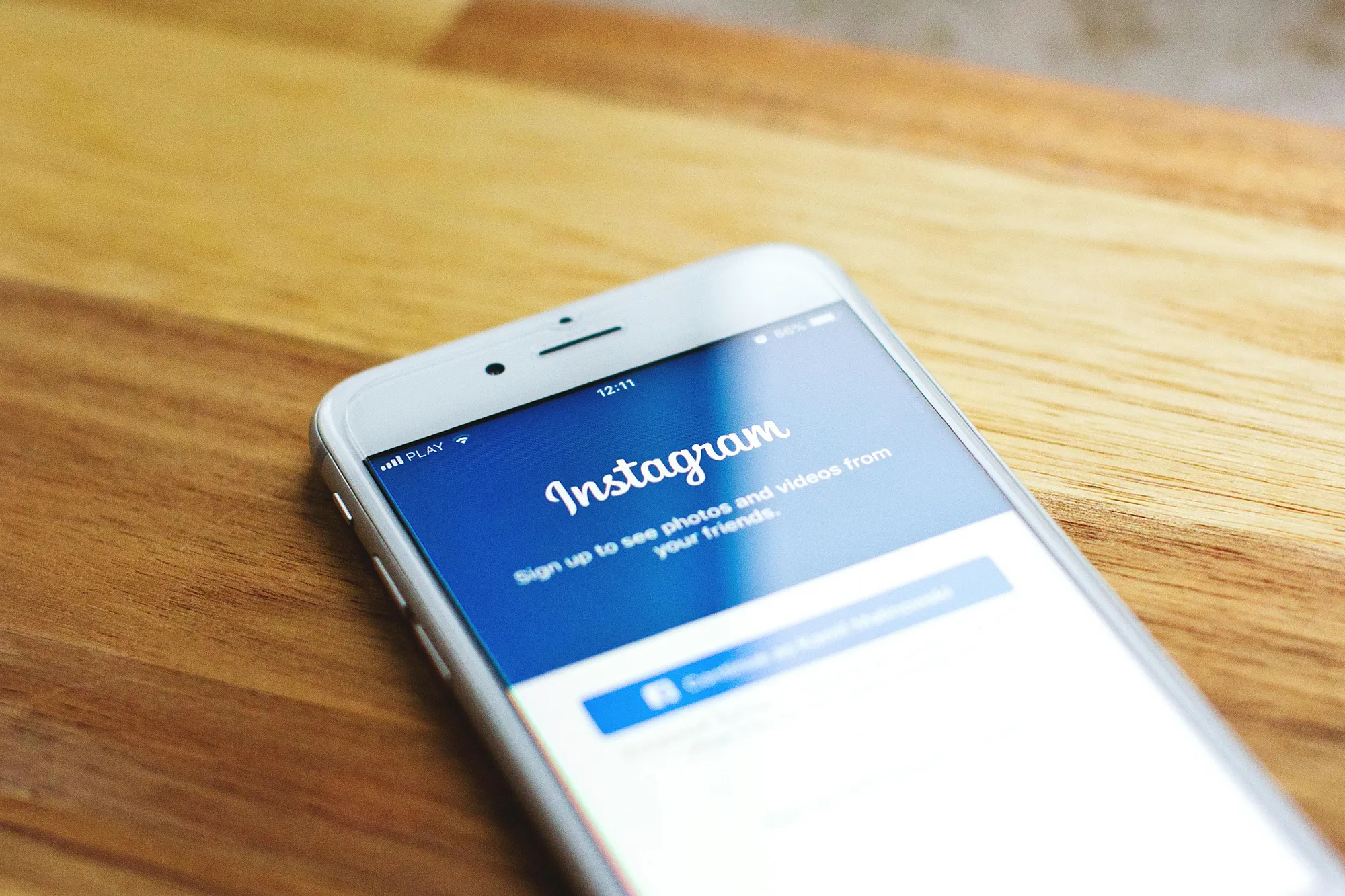 Pertanyaan Umum Seputar Riwayat Login Instagram (c) Ilustrasi Pexels/freestocks.org