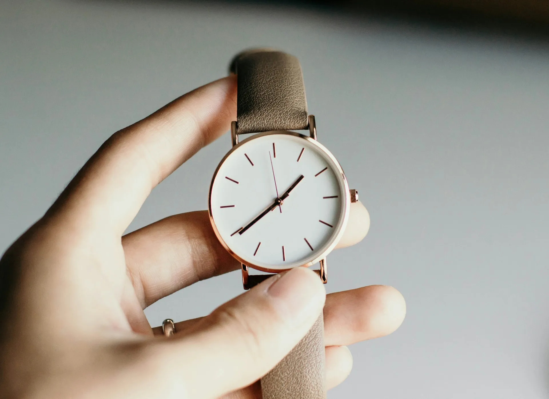 Pentingnya Mengenali Jam Tangan Alexandre Christie Original (credit: unsplash)