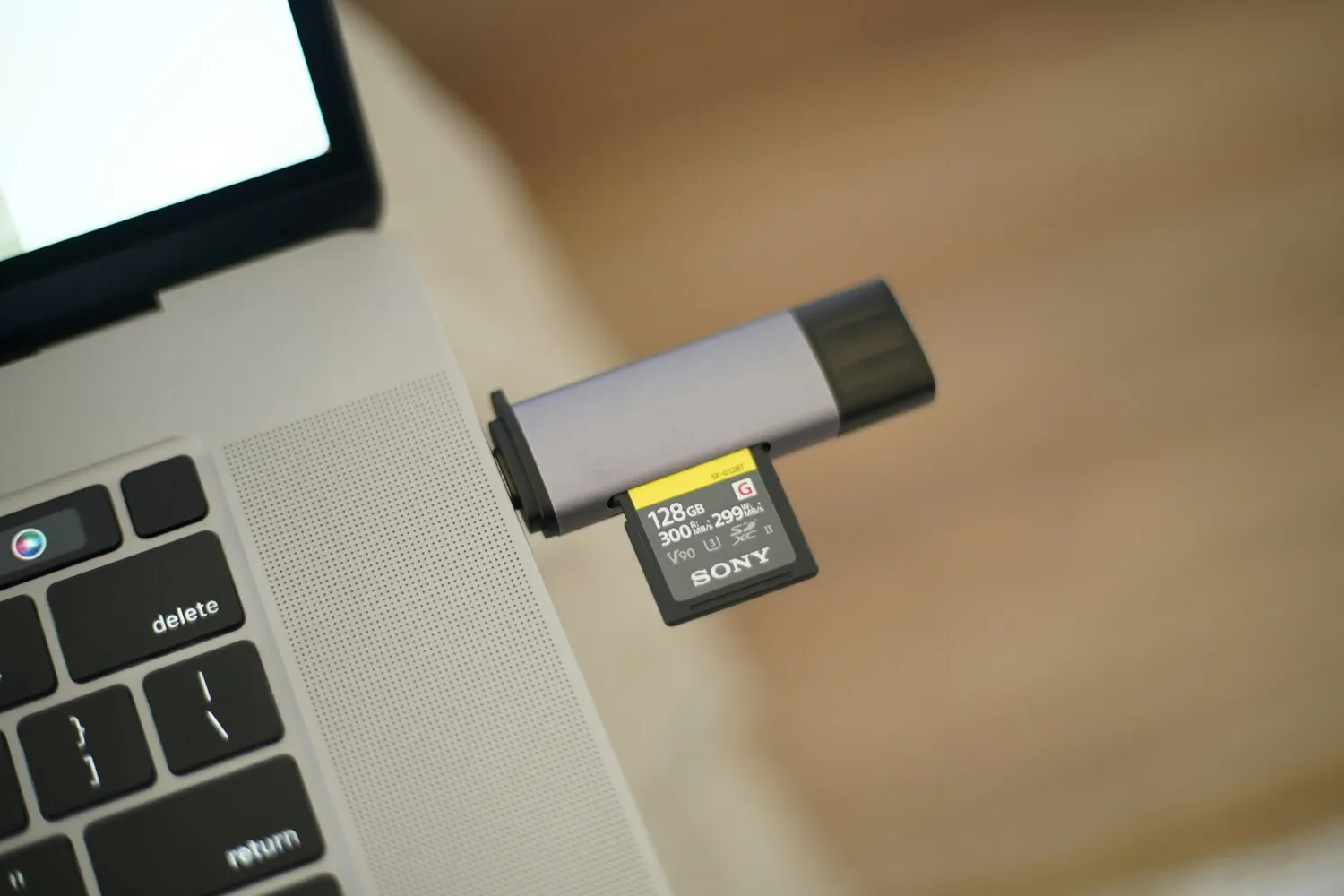 Kapan Harus Mengganti Flashdisk (credit:unsplash.com/id/@amjiths)