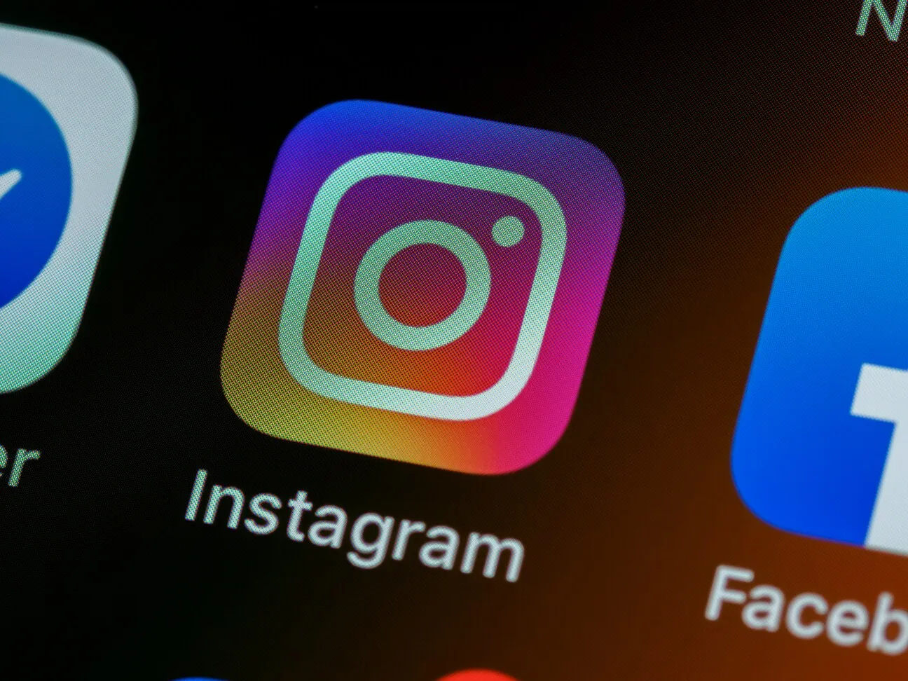 Cara Mengembalikan Akun Instagram yang Dinonaktifkan (credit:unsplash)