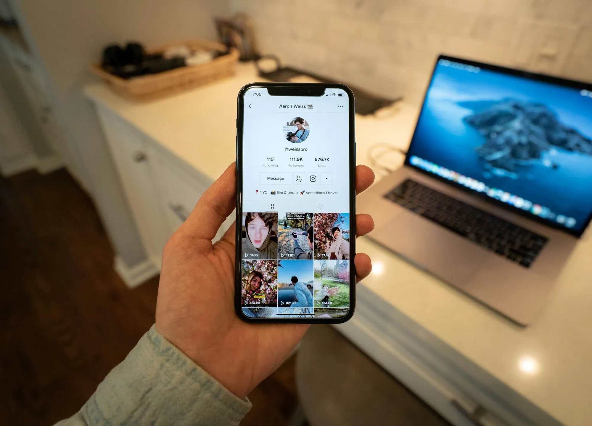 Perbedaan Pengaturan Komentar di TikTok dan Platform Lain (c) Ilustrasi by unsplash