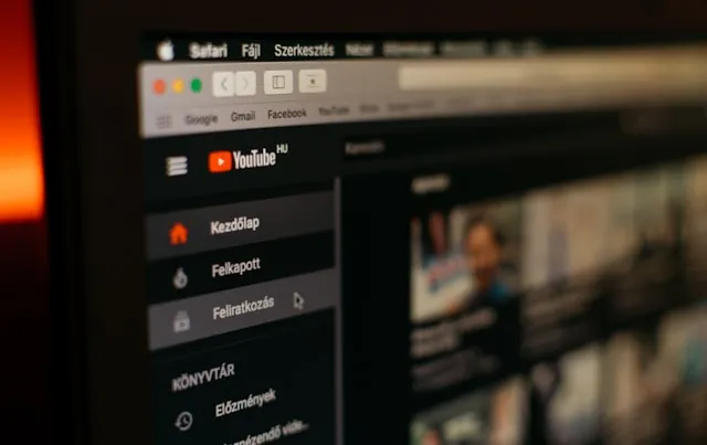 Cara Mengaktifkan Subtitle di Aplikasi YouTube Mobile (c) unsplash.com