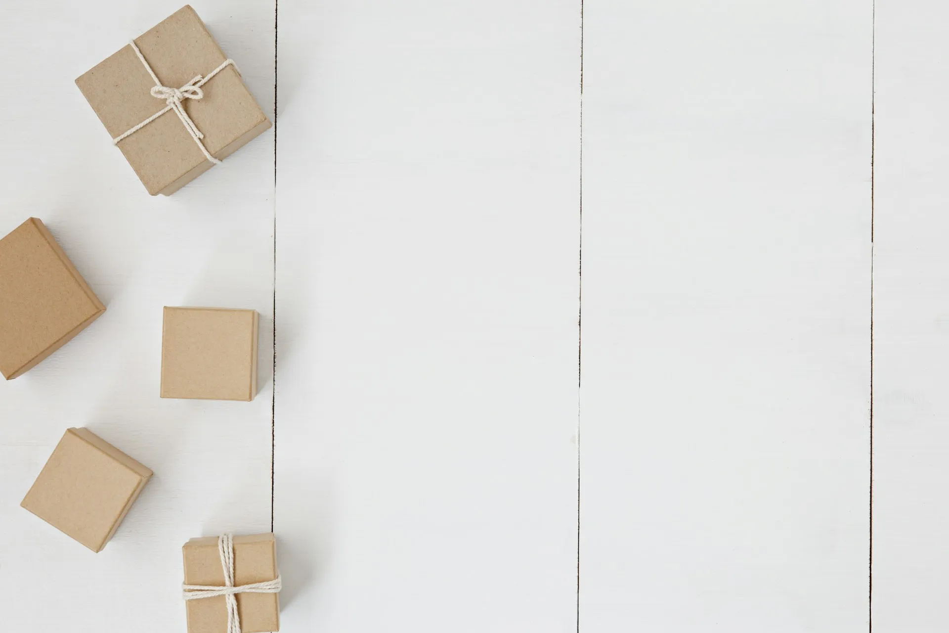 Berbagai ukuran box (credit: Unsplash)