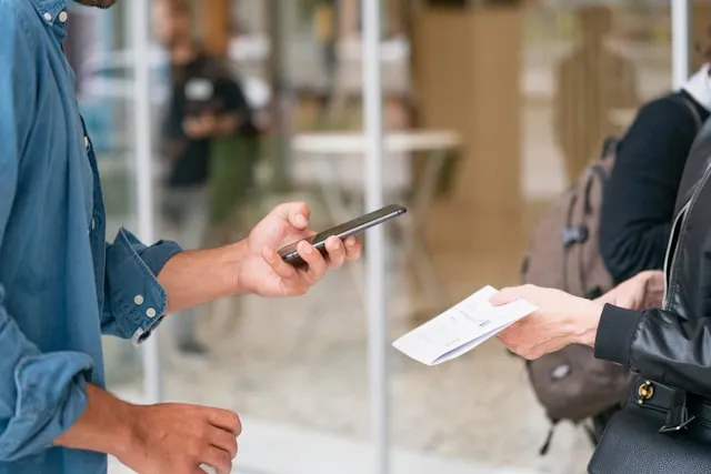 Cara Menggunakan Kode QR Melalui Browser Web Tanpa Aplikasi (c) unsplash.com