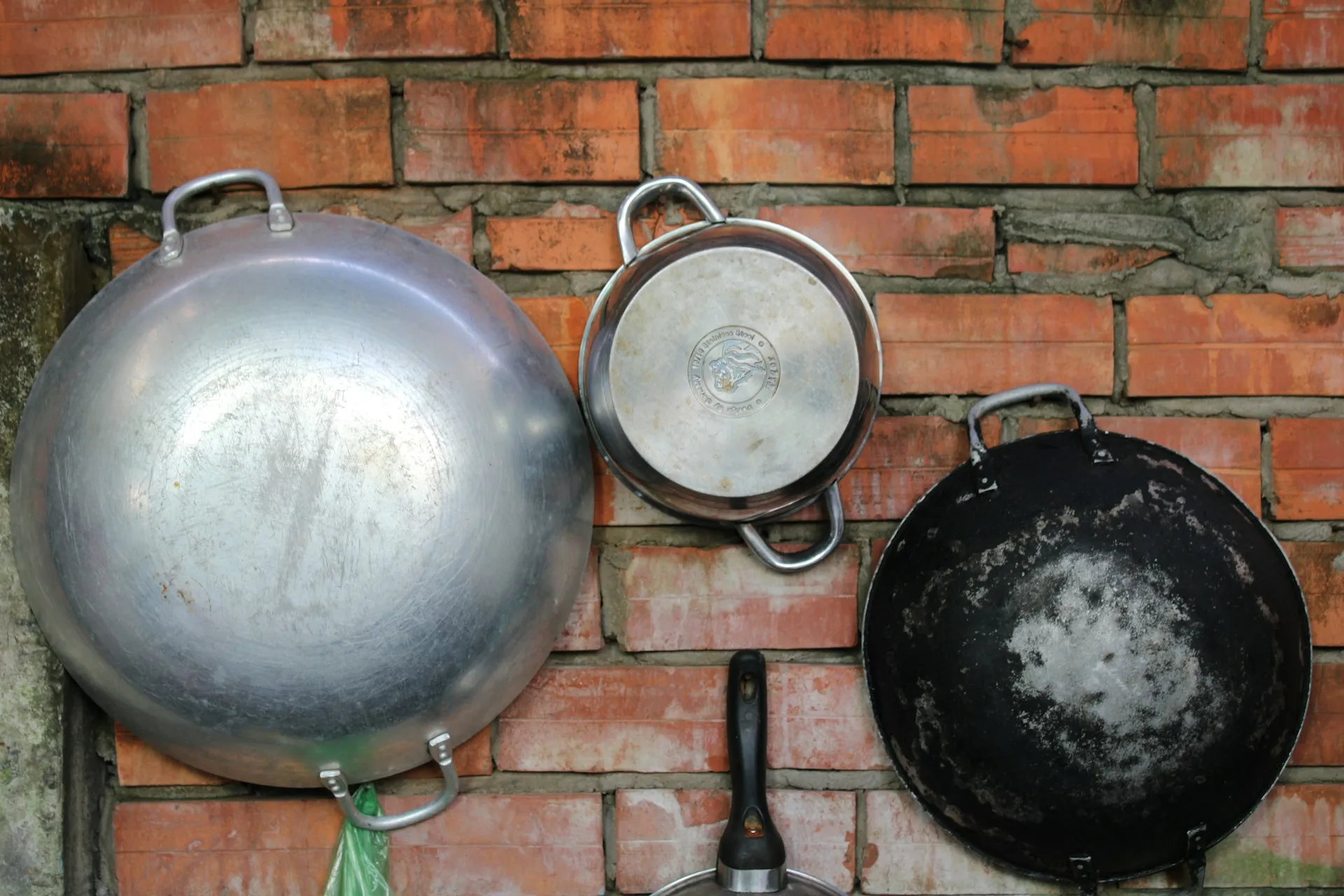 Peralatan memasak (credit: Unsplash)