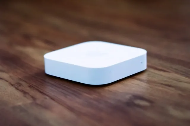 Cara Menggunakan Aplikasi Mobile untuk Setting Router WiFi (credit: unsplash.com)