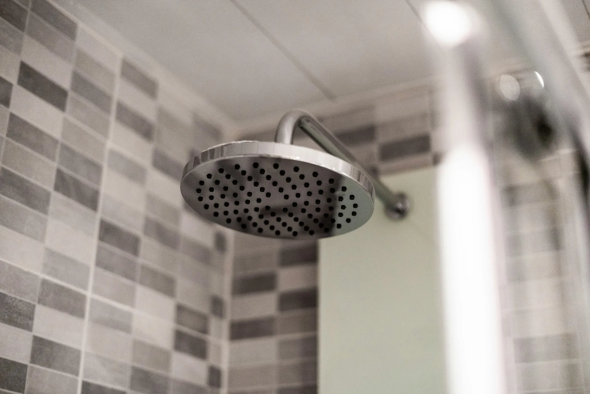 Potret shower (credit: Unsplash)