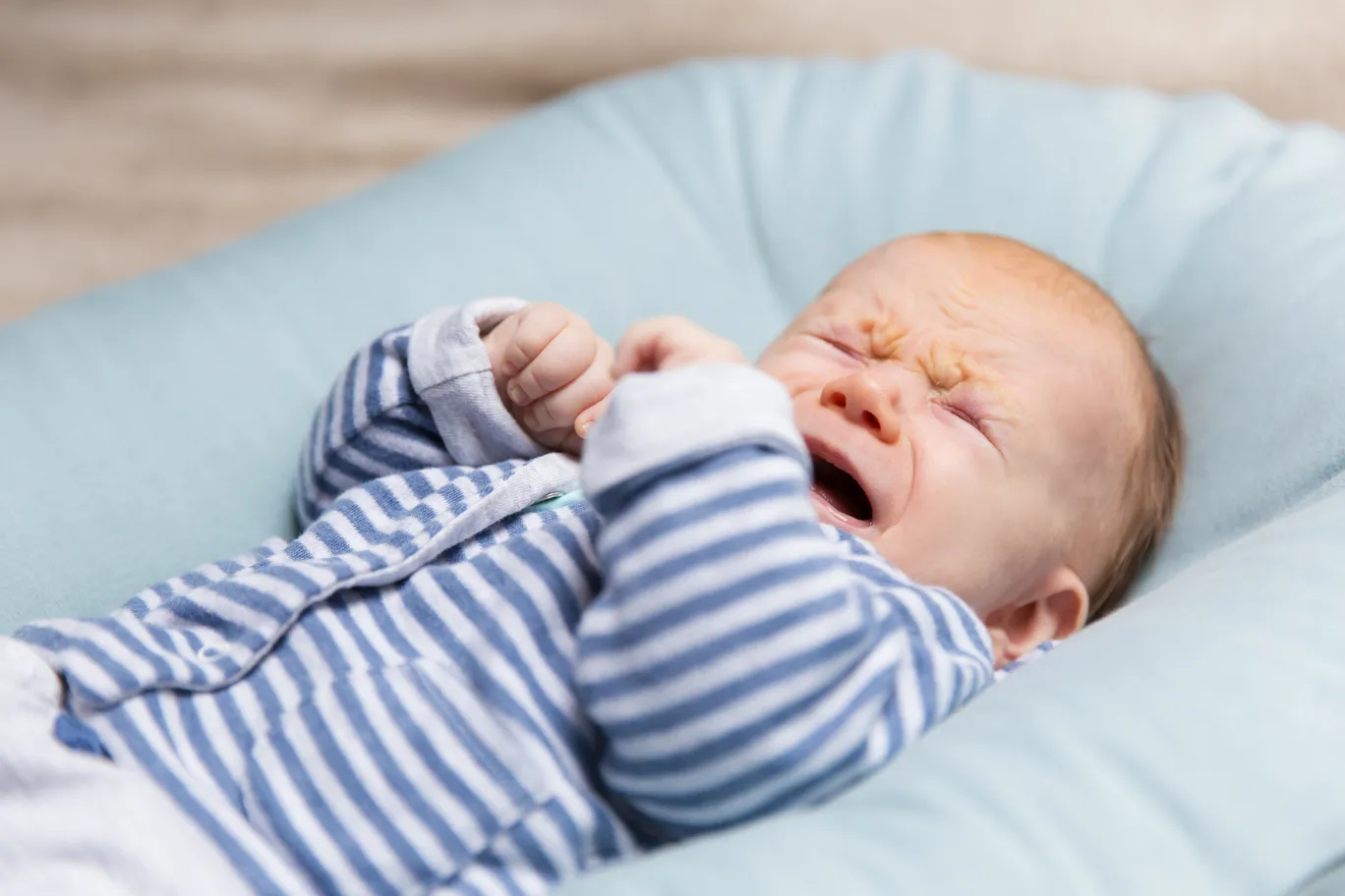 bayi mata biru/image by freepik