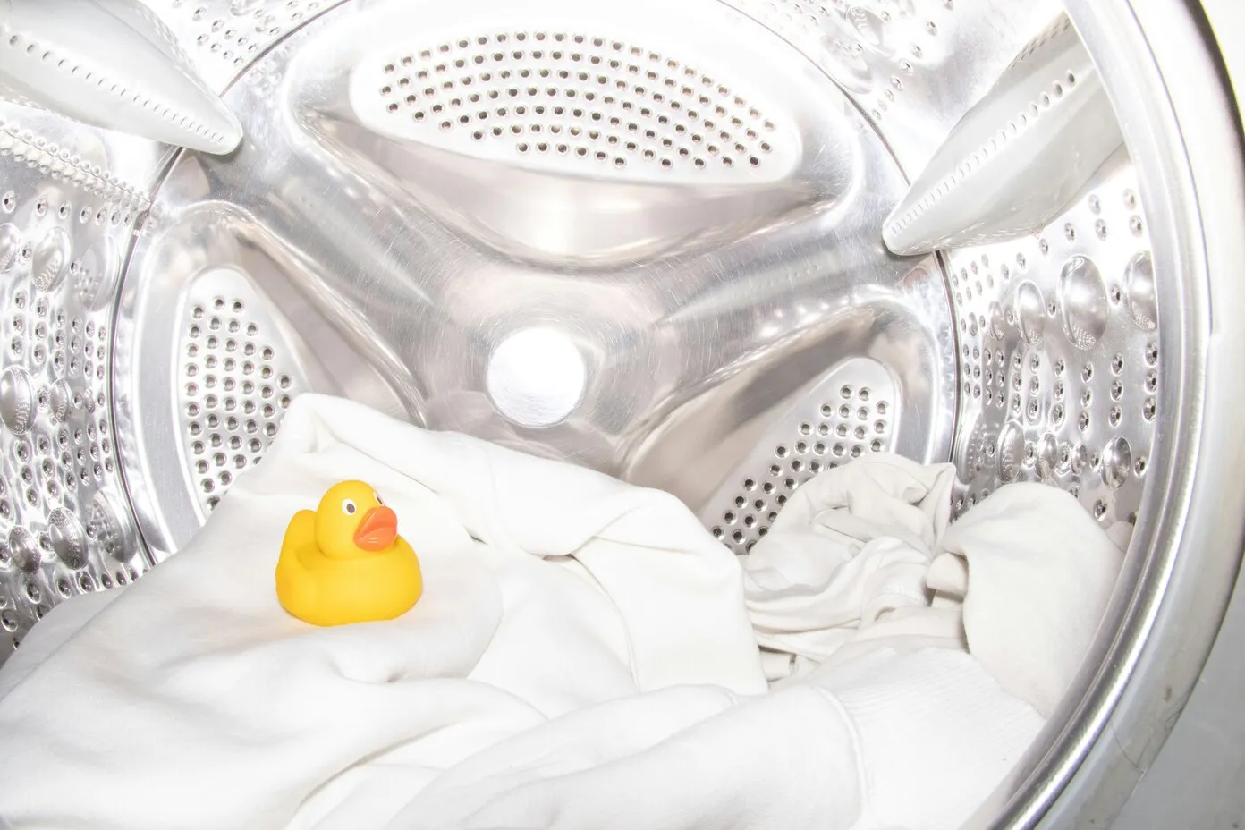 laundry bebek/image by unsplash