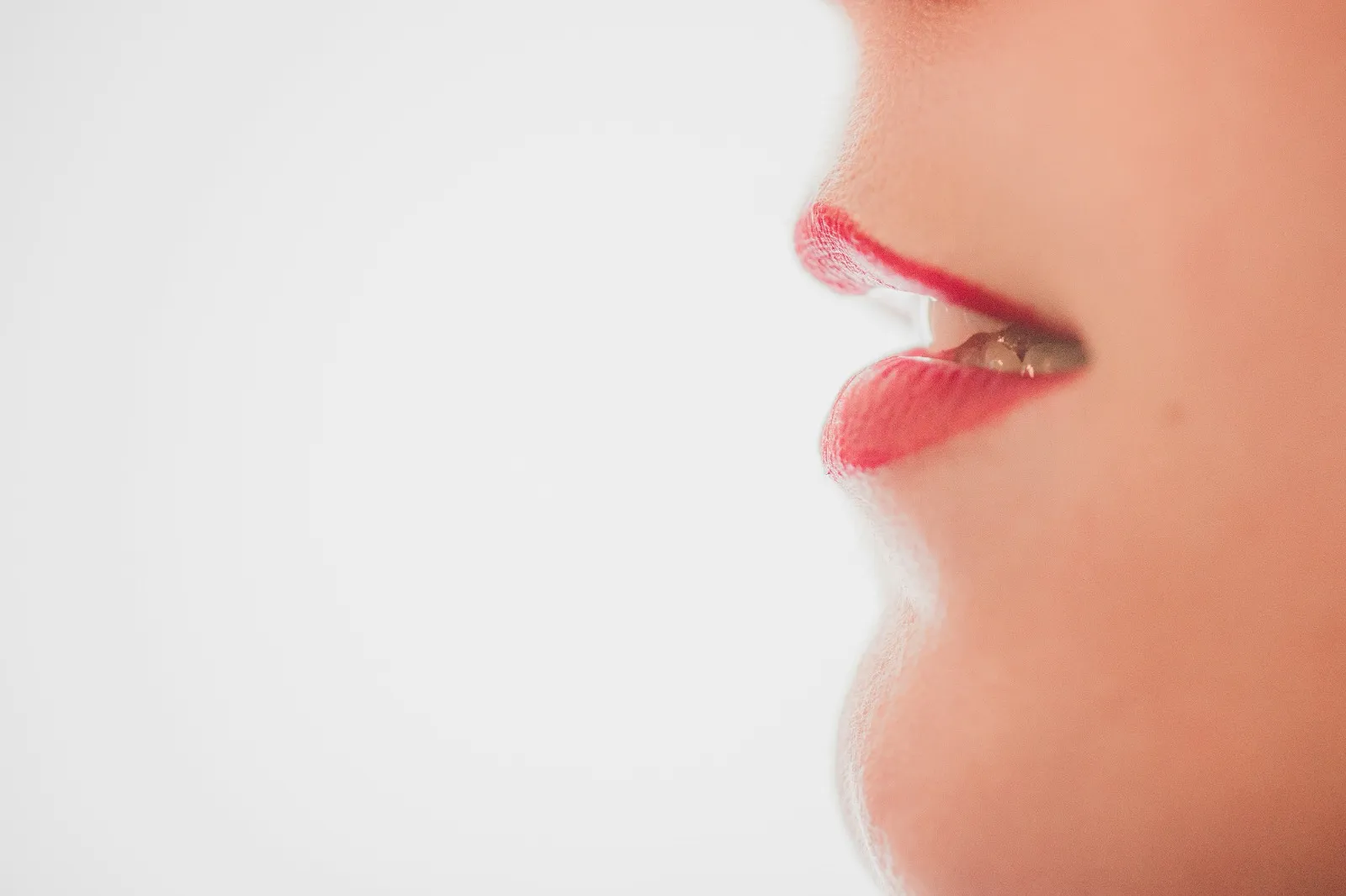 Efektif untuk Perawatan Bibir (credit:unsplash.com/id/@timothycdykes)