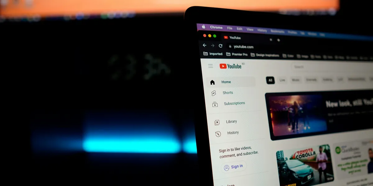 Memanfaatkan Fitur Split Screen (credit:unsplash.com/id/@uirashid)