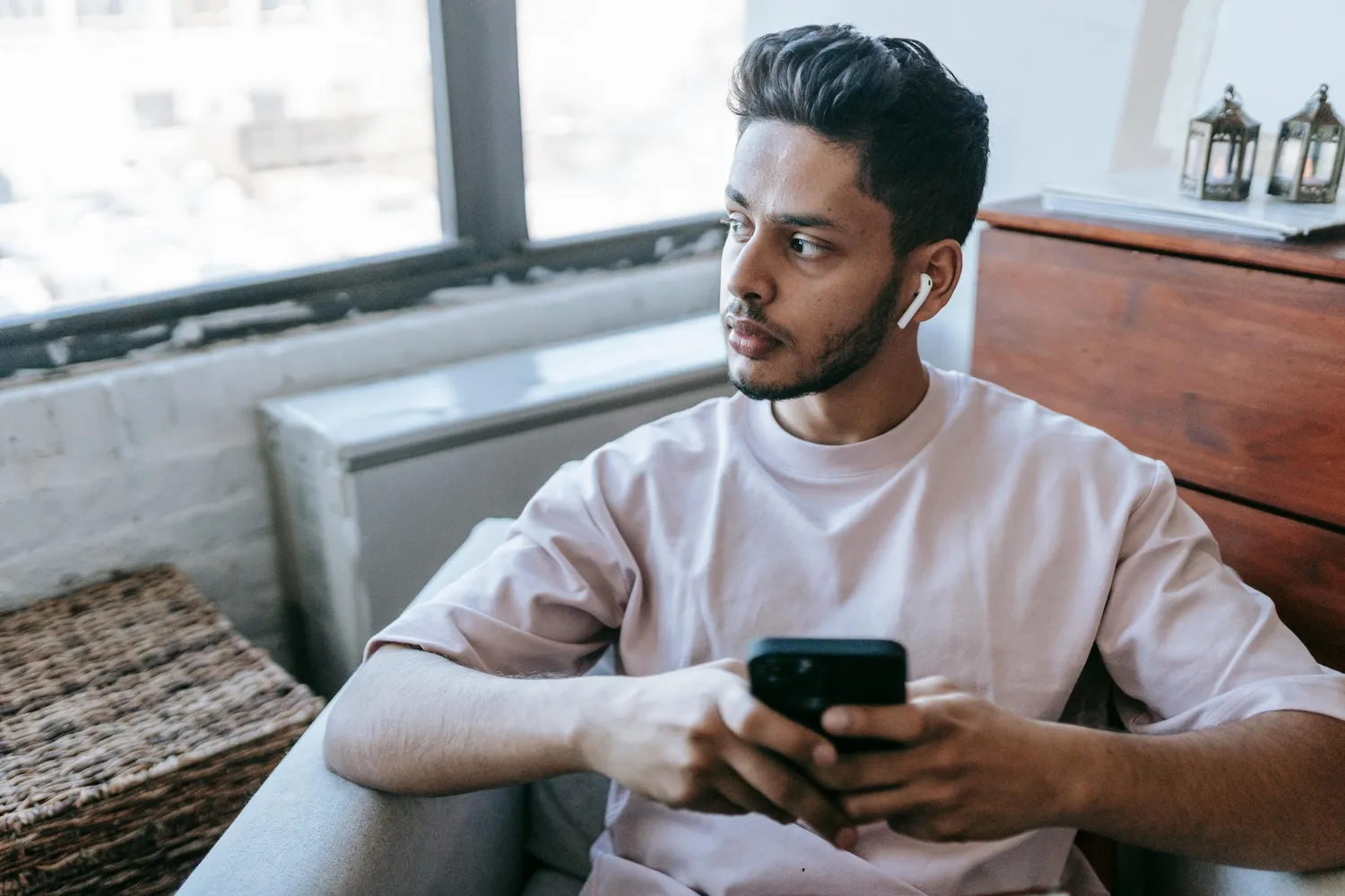 Perbandingan Paket Spotify Premium (c) Ilustrasi Pexels/Michael Burrows