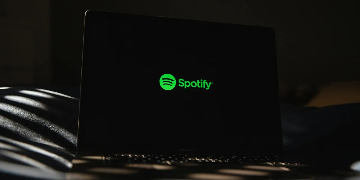 Pilihan Paket Spotify Premium (credit:unsplash.com/id/@thibaultpenin)