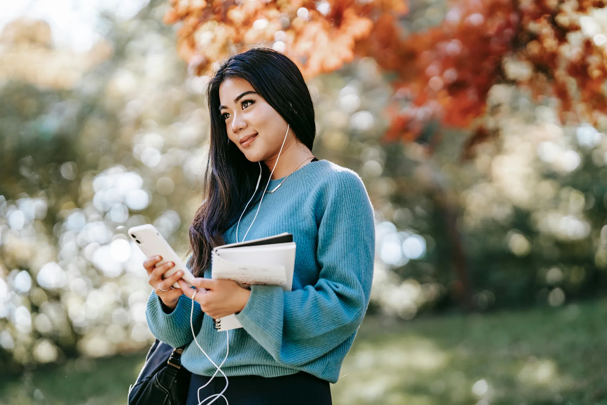 Tips Menyimpan Video TikTok dengan Aman (c) Ilustrasi Pexels/Charlotte May