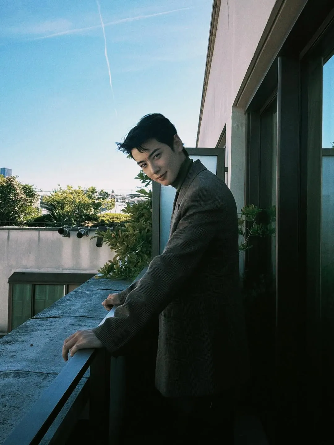 Cha Eun Woo Diduga Terjerat Kasus Pajak/credit: Instagram @eunwo.o_c 