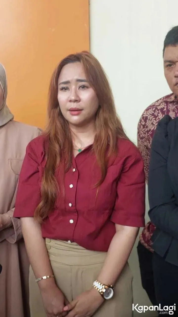 Chikita Meidy Hadiri Sidang Cerai (credit: KapanLagi.com/Fikri Alfi Rosyadi)
