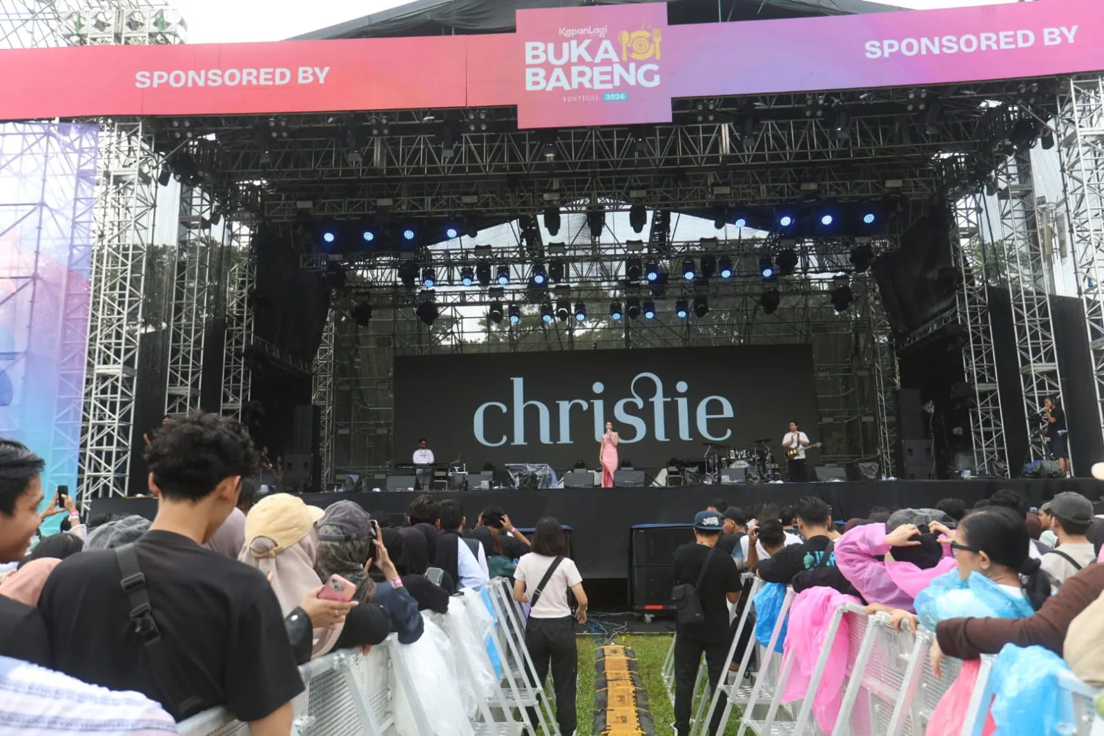 Penampilan Christie di KLBB 2026 © KapanLagi.com/Budy Santoso