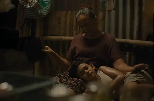 Christine Hakim dan Claresta Taufan © imdb.com