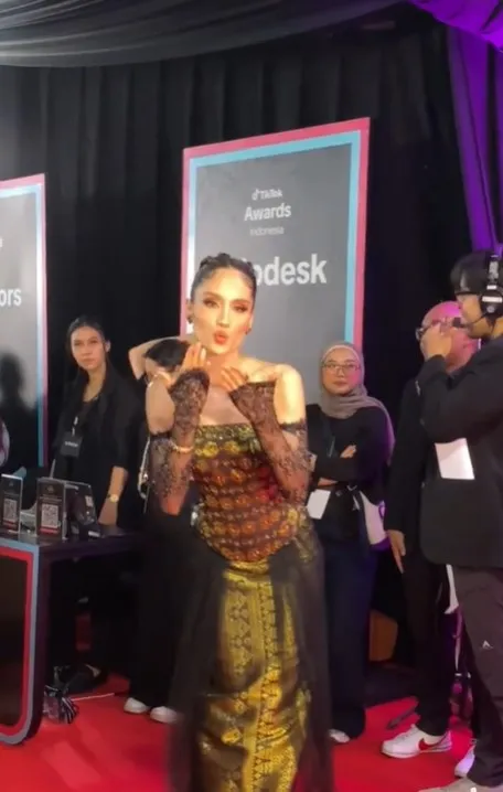 Cinta Laura di TikTok Awards 2025 (TikTok.com/Kayla)