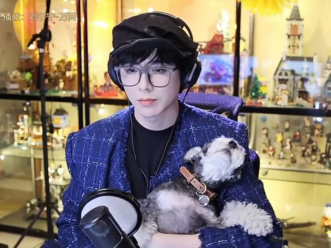 Liu Yuning curhat tentang jarangnya tawaran akting (credit:weibo)