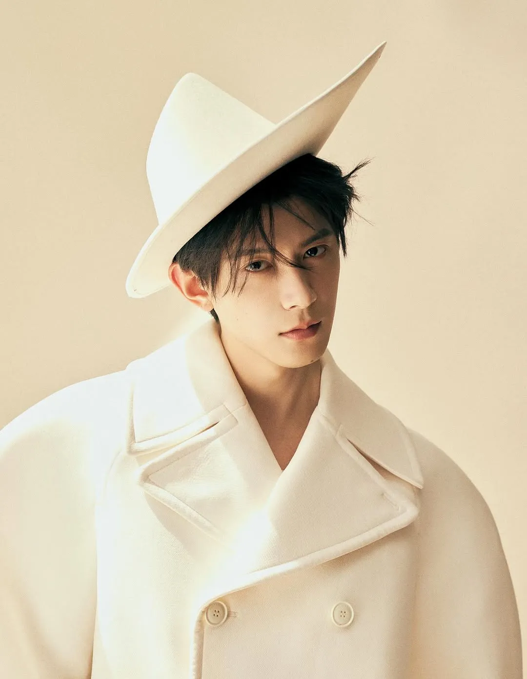 Potret Deng Kai (instagram.com/voguechina)