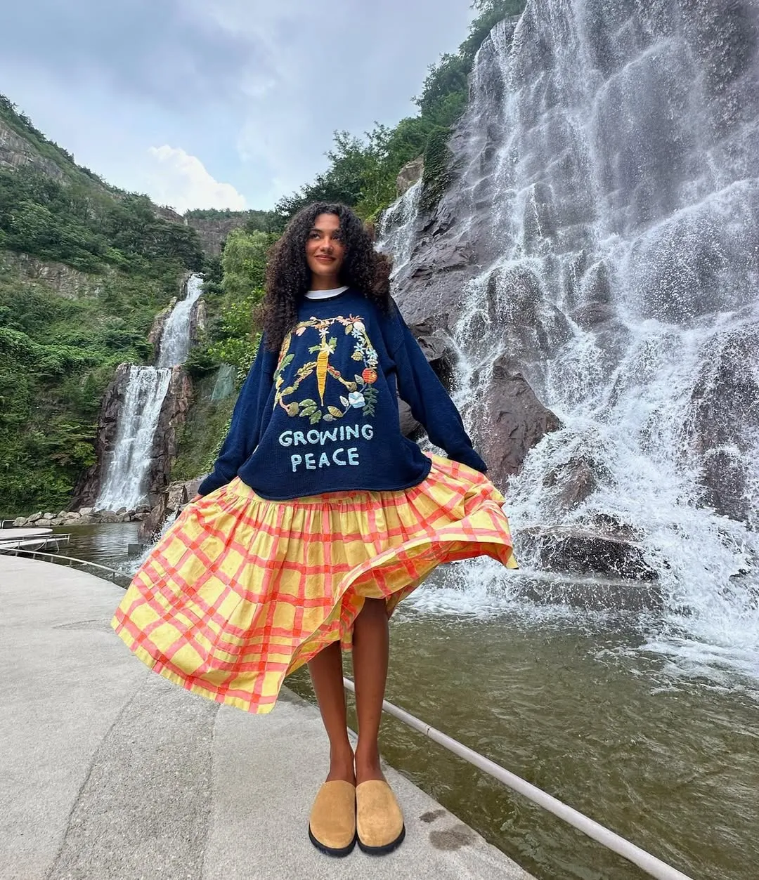 (credit: instagram/oliviadeano)