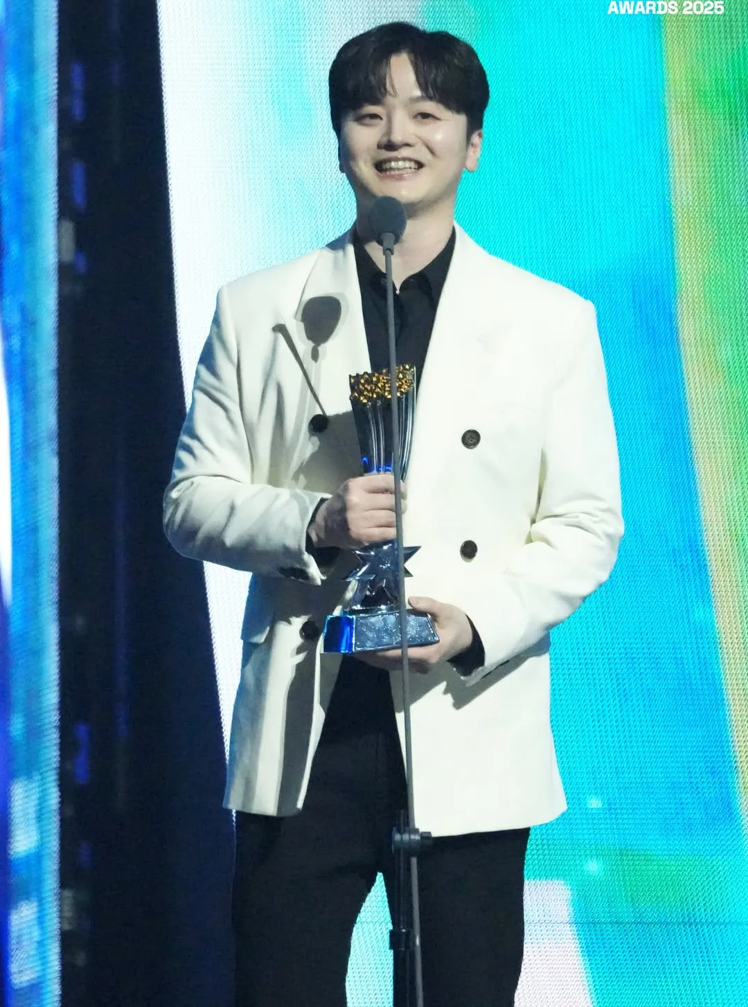 Hwang Karam (credit: instagram/hanteo_hmas)