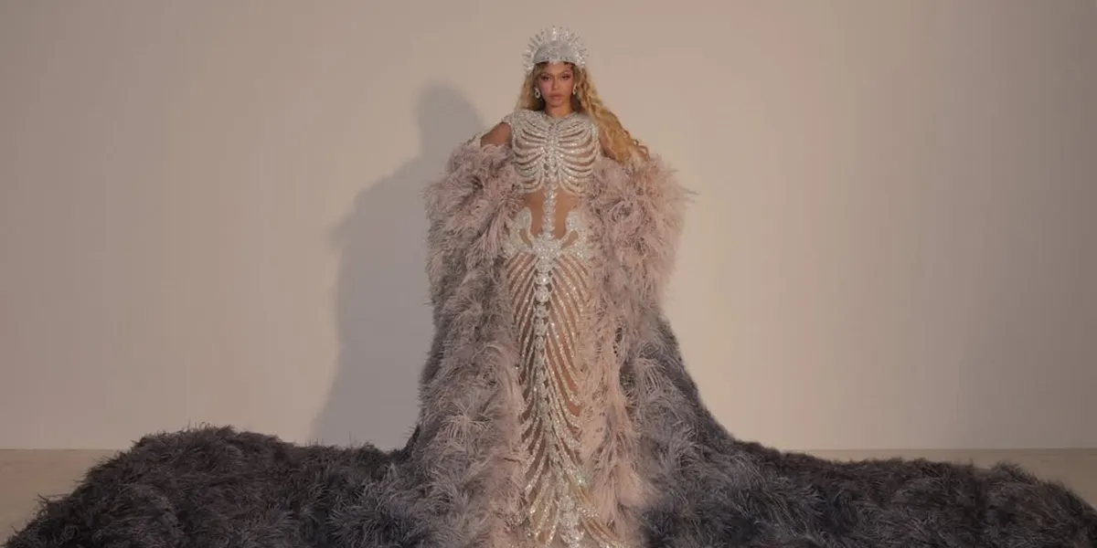 Gaya menawan Beyonce (credit: Instagram.com/beyonce/)