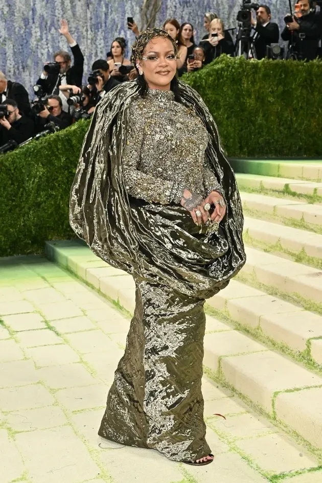 Gaya ikonik Rihanna (credit: Associated Press)