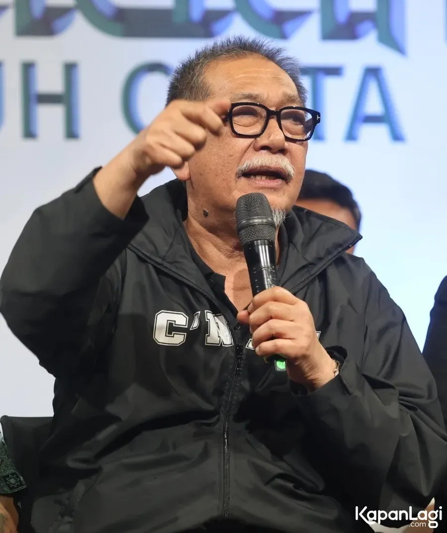 Deddy Mizwar Pakai Jaket Hitam © KapanLagi.com/Budy Santoso
