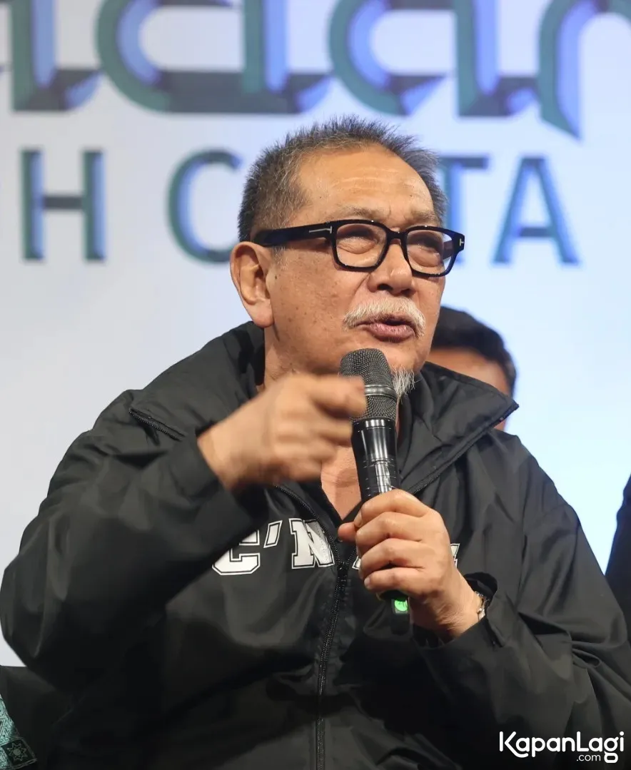 Deddy Mizwar Pakai Kacamata © KapanLagi.com/Budy Santoso