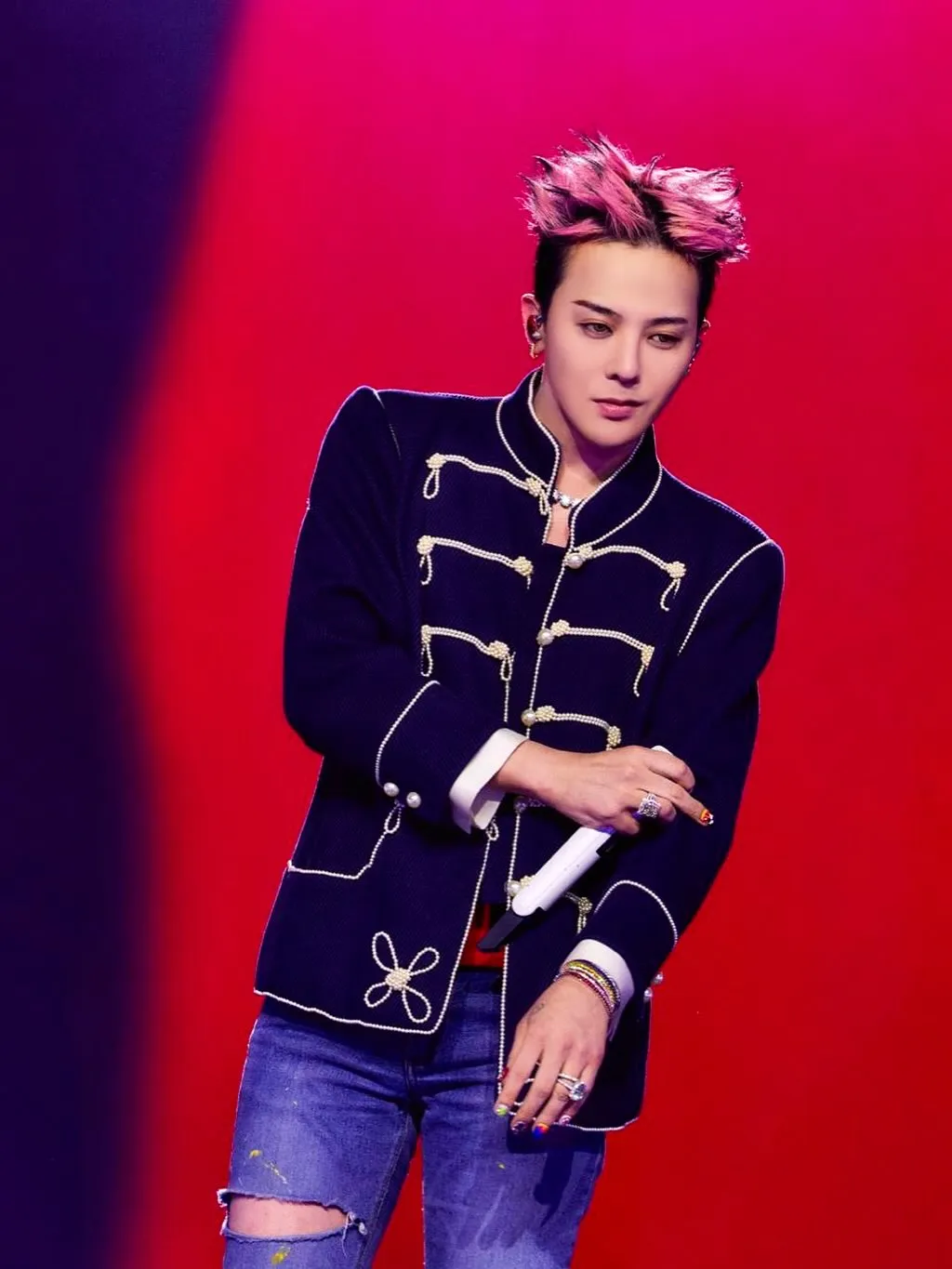 Konser G-Dragon di Bangkok ditunda (credit: Instagram.com/xxxibgdrgn/)
