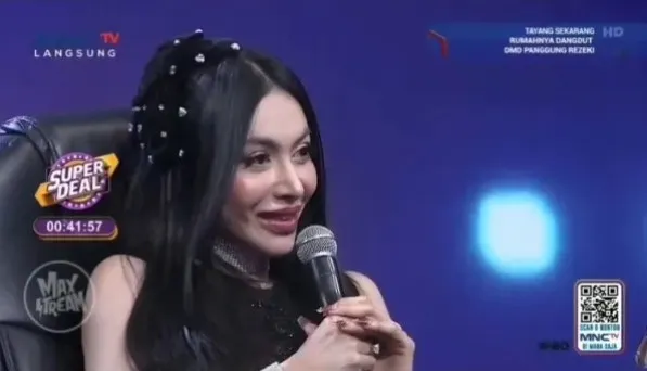 Denada menangis (credit: MNC)