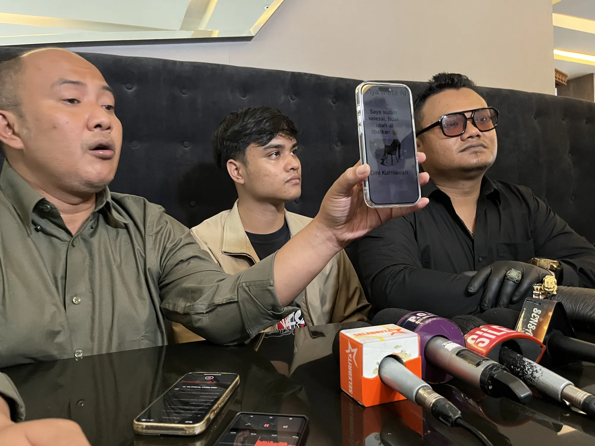 Ressa Rizky belum puas dengan pengakuan Denada (Credit: KapanLagi/Matias Purwanto)