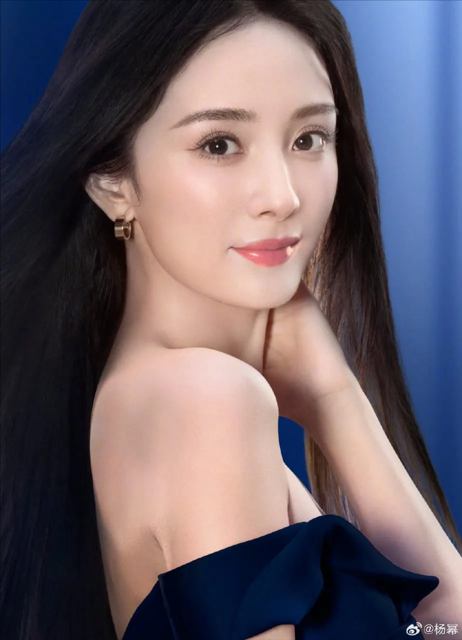 Yang Mi - weibo.com