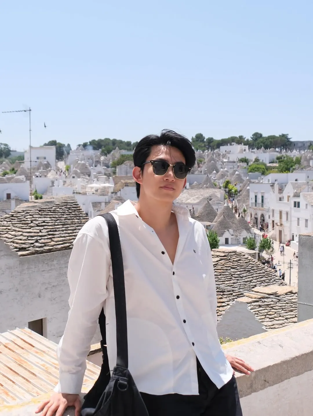 Aktor Korea yang gantengnya maksimal dan suaranya bikin luluh (credit:instagram.com/taecyeonokay)