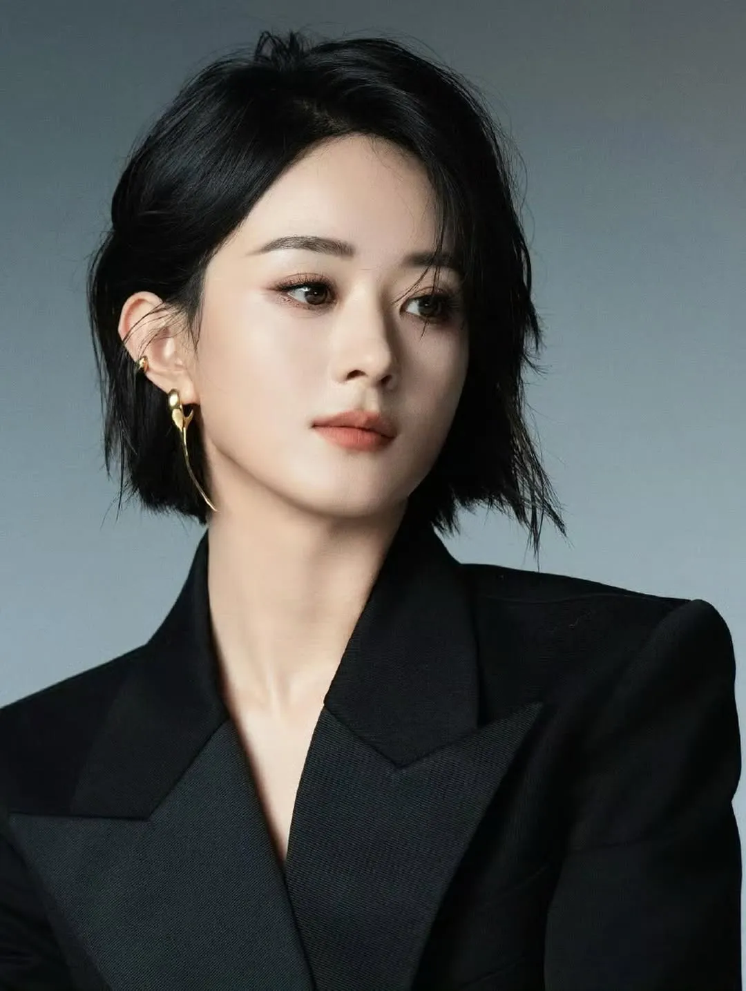 Zhao Liying Tampilkan Aura Berkelas (instagram.com/zhaoliyingoffiicial)