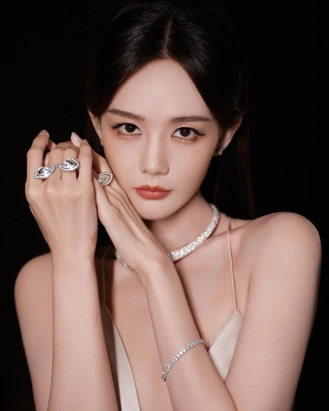 aktris cantik lawan main Chang Hua Sen/cr: Instagram @yitong906.li